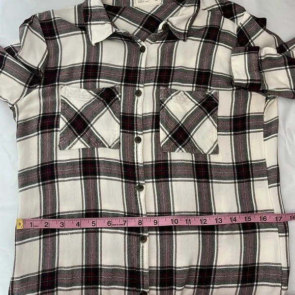 Maurices plaid button down duster shirt size small. - Picture 9 of 10